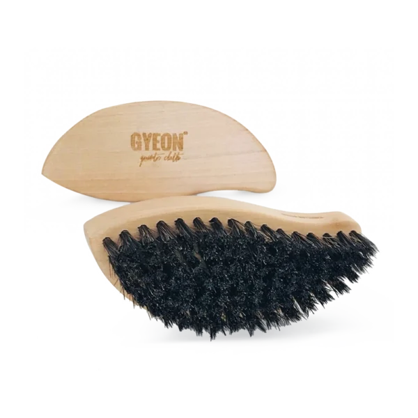 Gyeon-Q2M-LeatherBrush Gyeon Q2M LeatherBrush